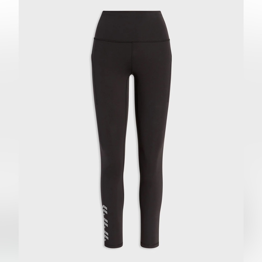 Like New Barry’s X lululemon leggings Wunder Train Contour Fit 25”